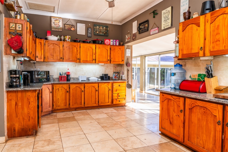 5 Bedroom Property for Sale in East London Rural Eastern Cape